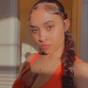 Meet your Posher, Alyssandra